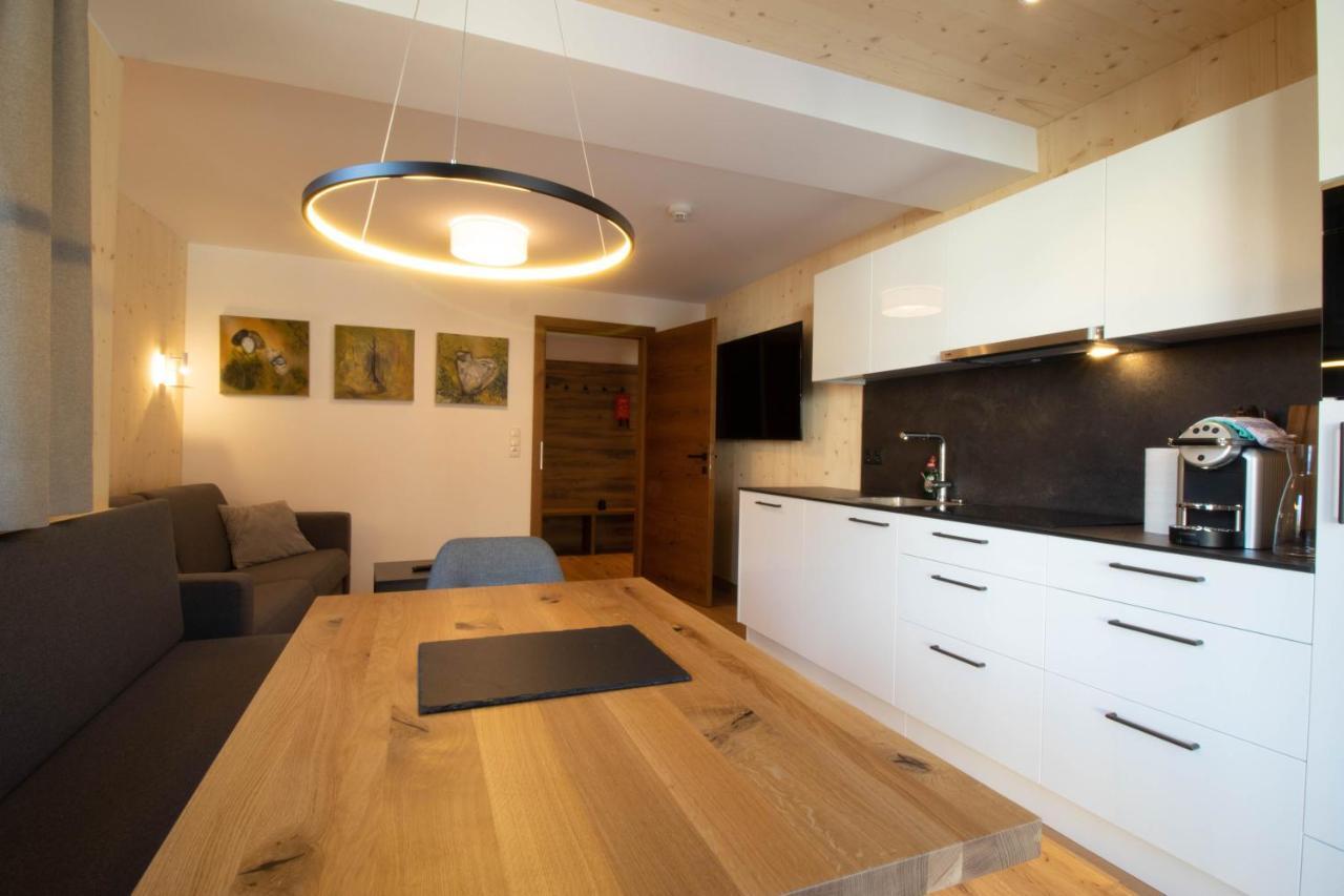Wally Berg-Appartements Zams Exterior photo
